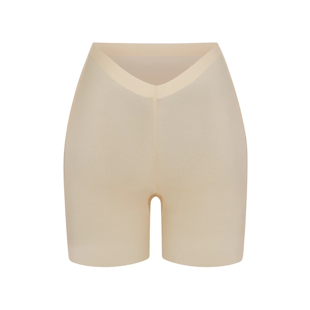 NWT Skims Sheer Sculpt Low Back Shorts - Sand